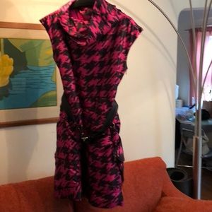 MARC by Marc Jacobs fucia houndstooth dress 10